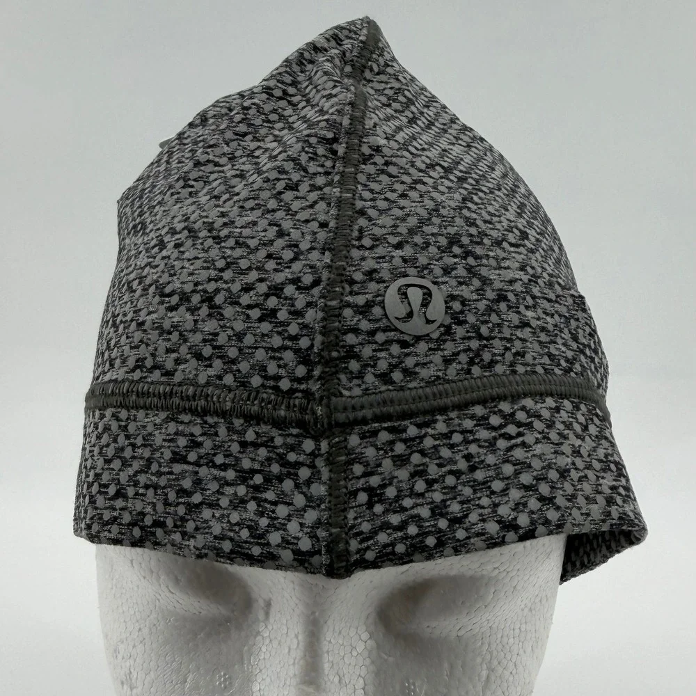 Lululemon Out Run Beanie Mens One Size Grey Reflective Dot LM9AQCS